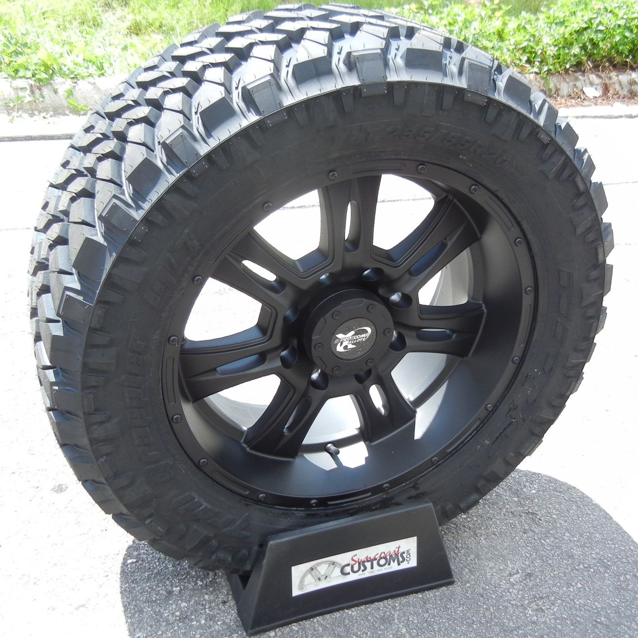 20 Black Procomp Wheels Rim 33 Nitto Trail Grappler Tire 2011 Up