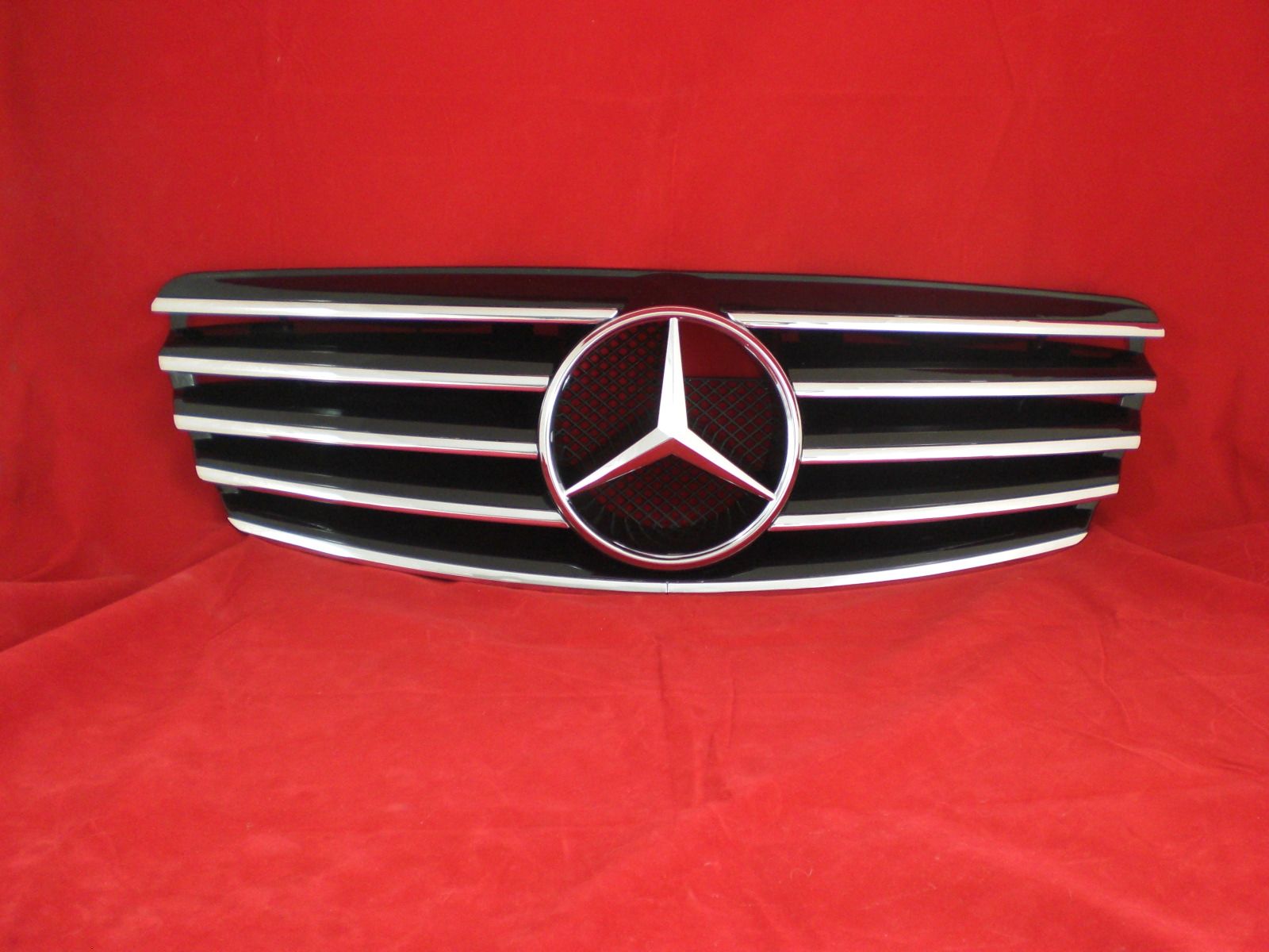 W211 S211 211 02 06 Mercedes E Kühlergrill grill Schwarz AMG look